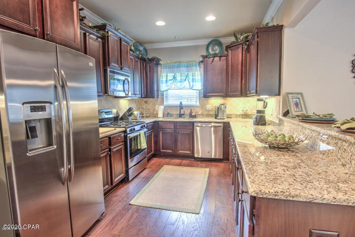 Magnolia Bay Club - Residential