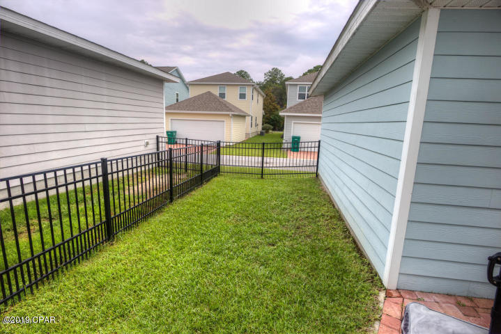 Magnolia Bay Club - Residential