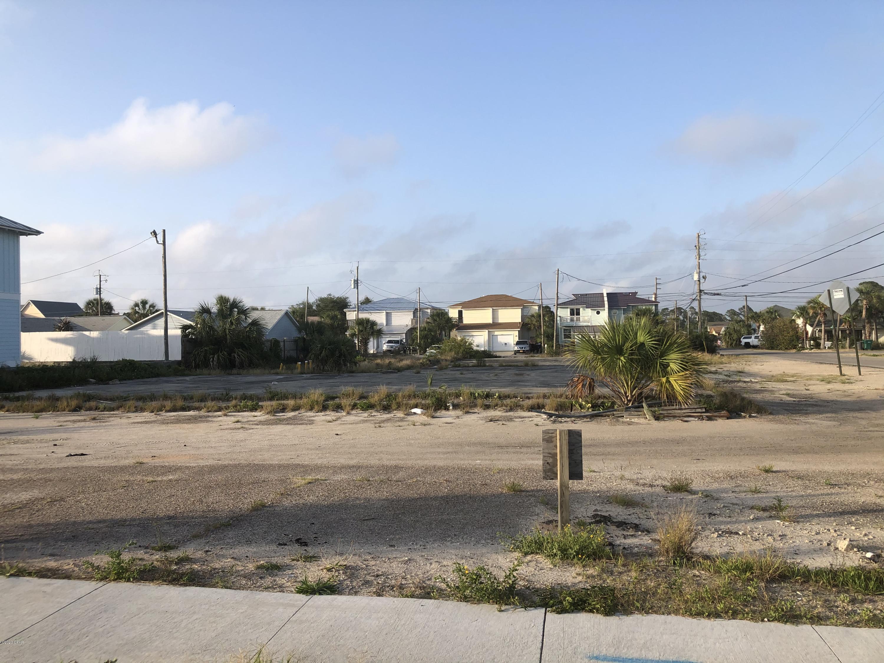 Gulf Lagoon Beach - Land