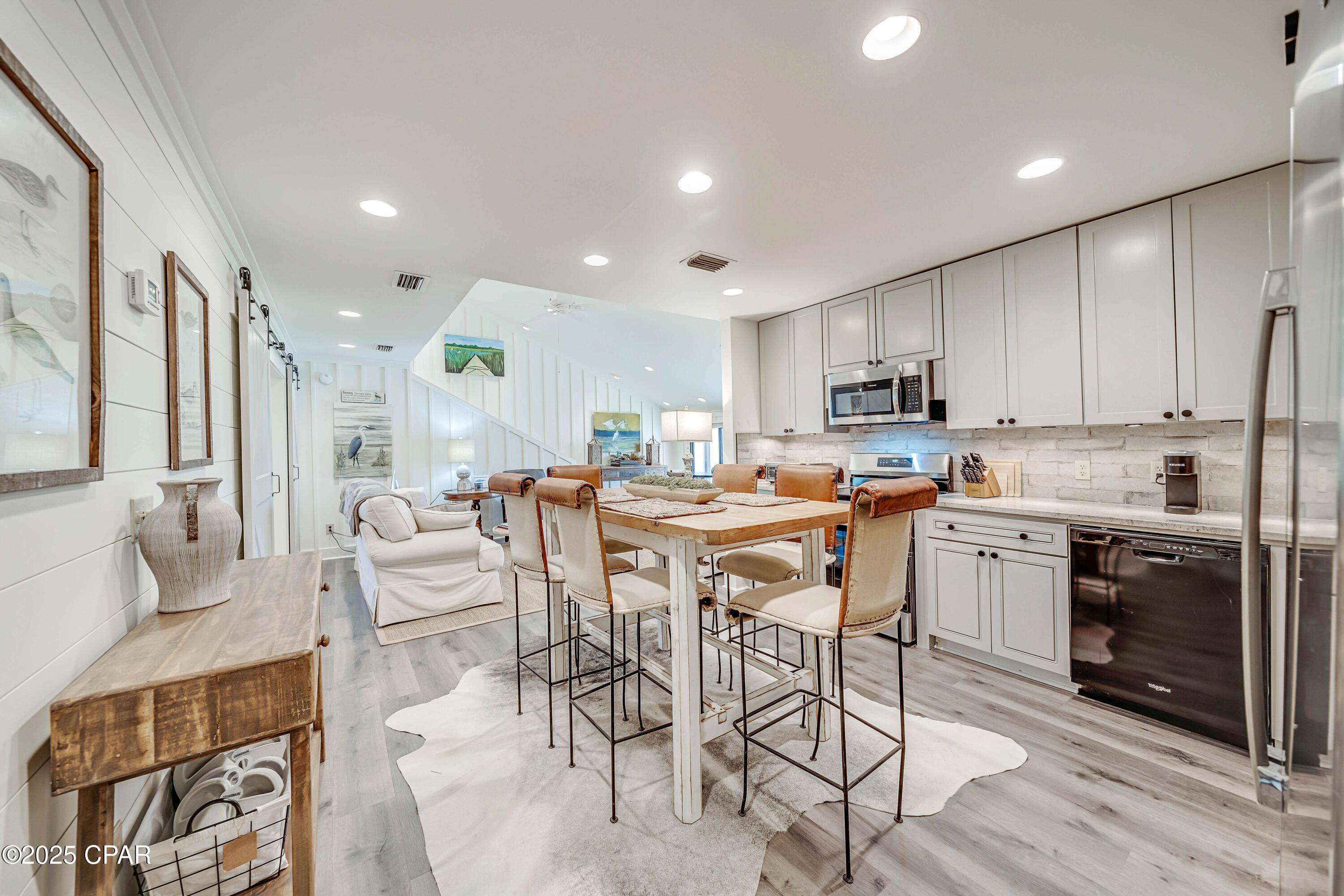 Bay Point Harbour Villas - Residential