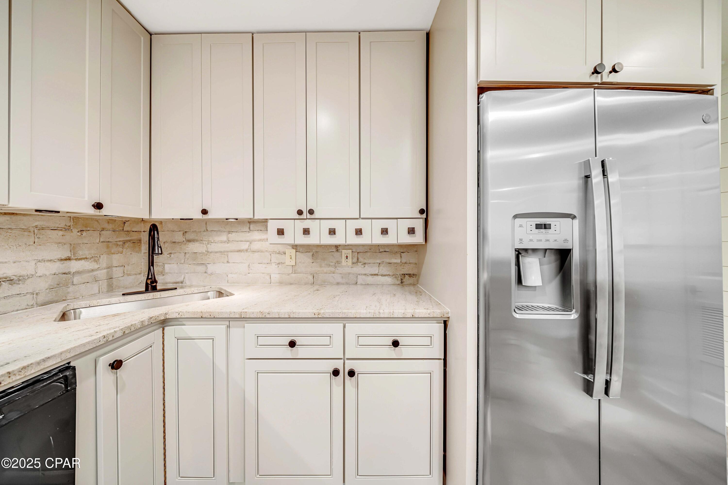 Bay Point Harbour Villas - Residential