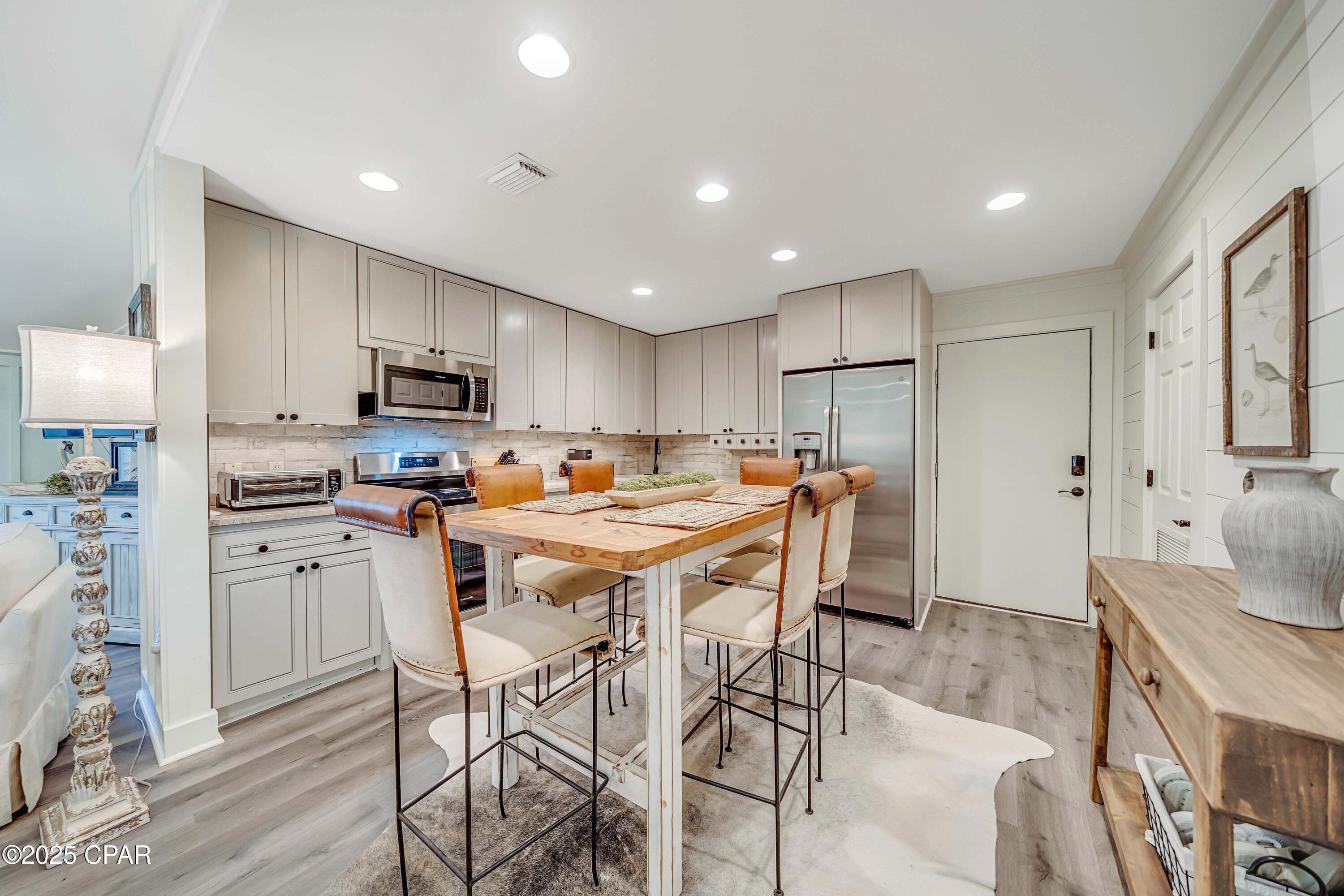 Bay Point Harbour Villas - Residential