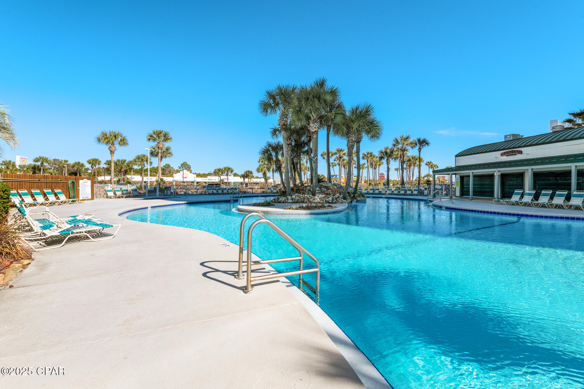 Long Beach Towers I - Residential