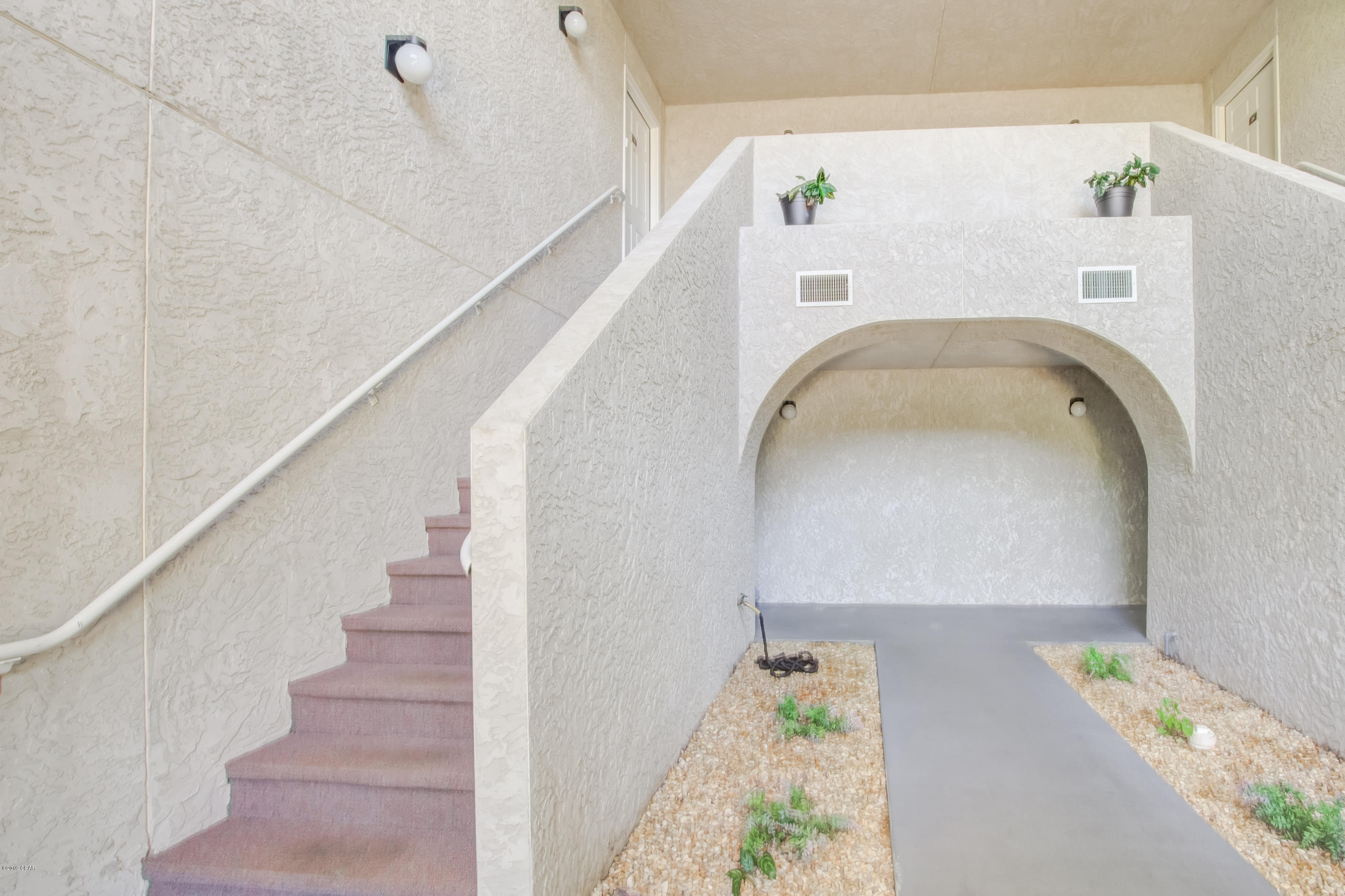 Hombre Golf Village - Residential