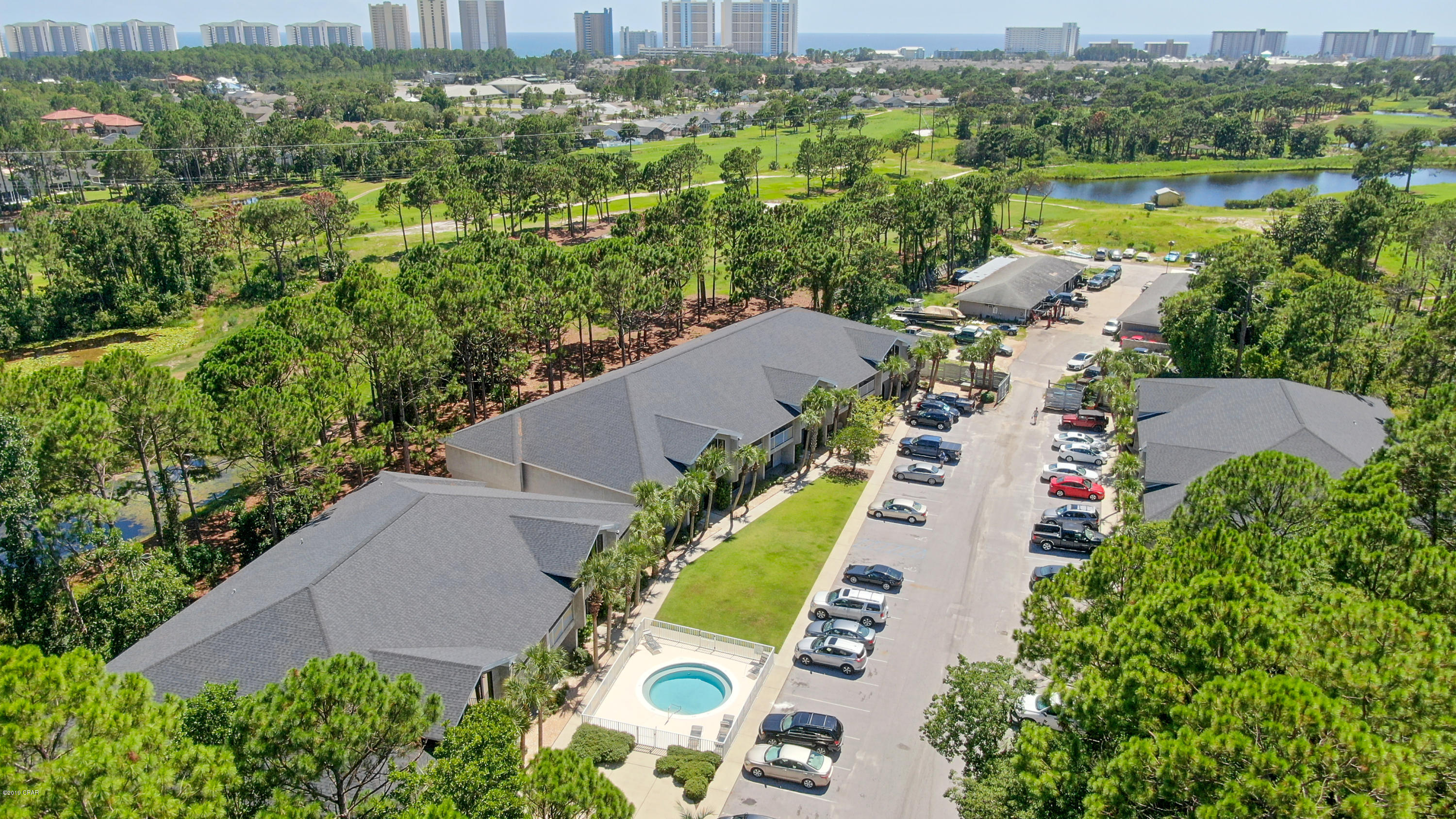 Hombre Golf Village - Residential