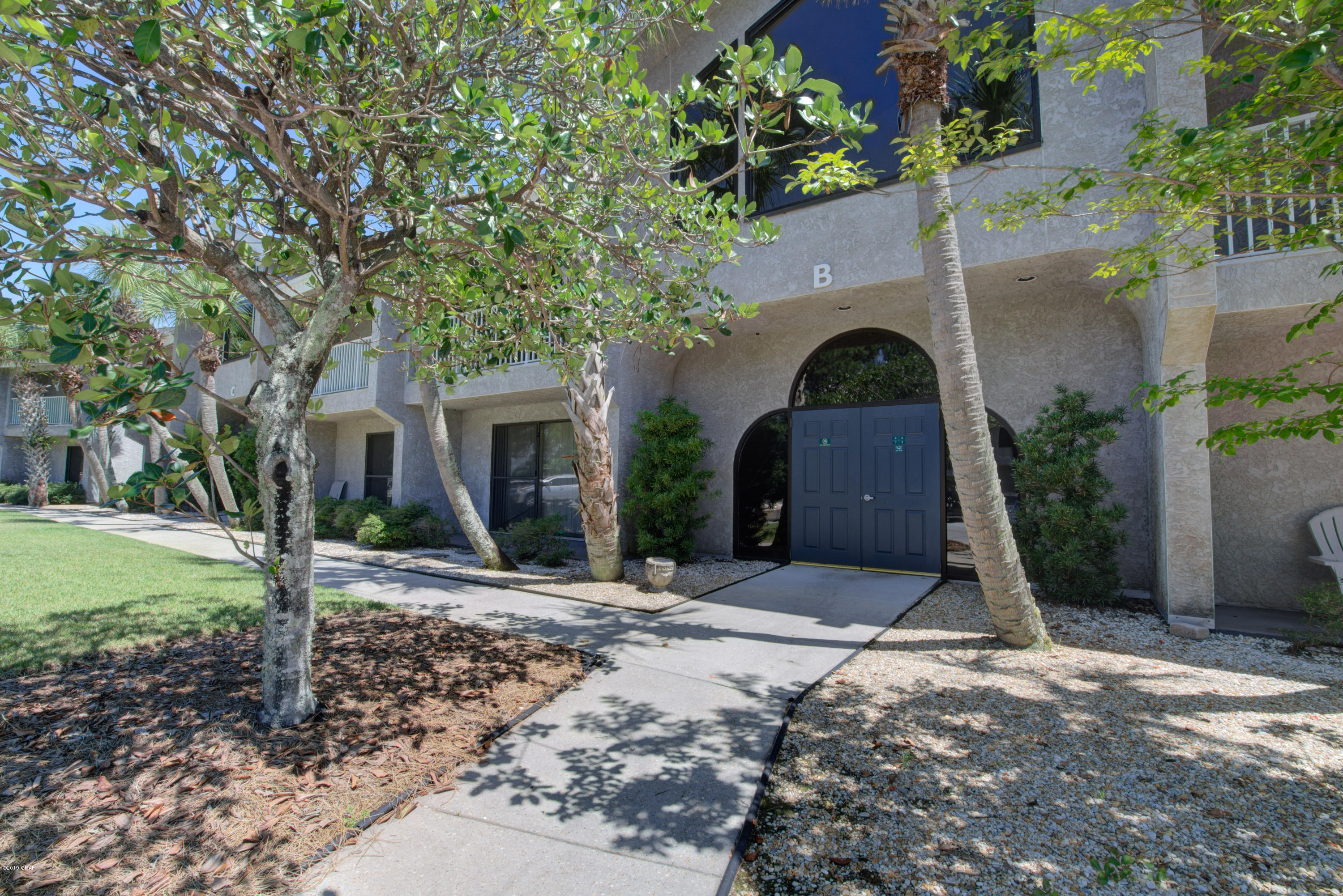 Hombre Golf Village - Residential