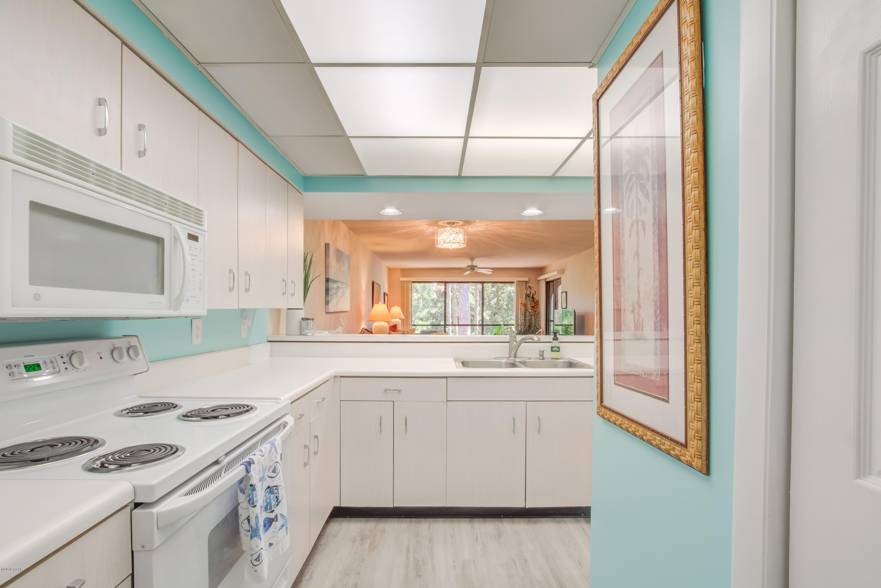 Hombre Golf Village - Residential