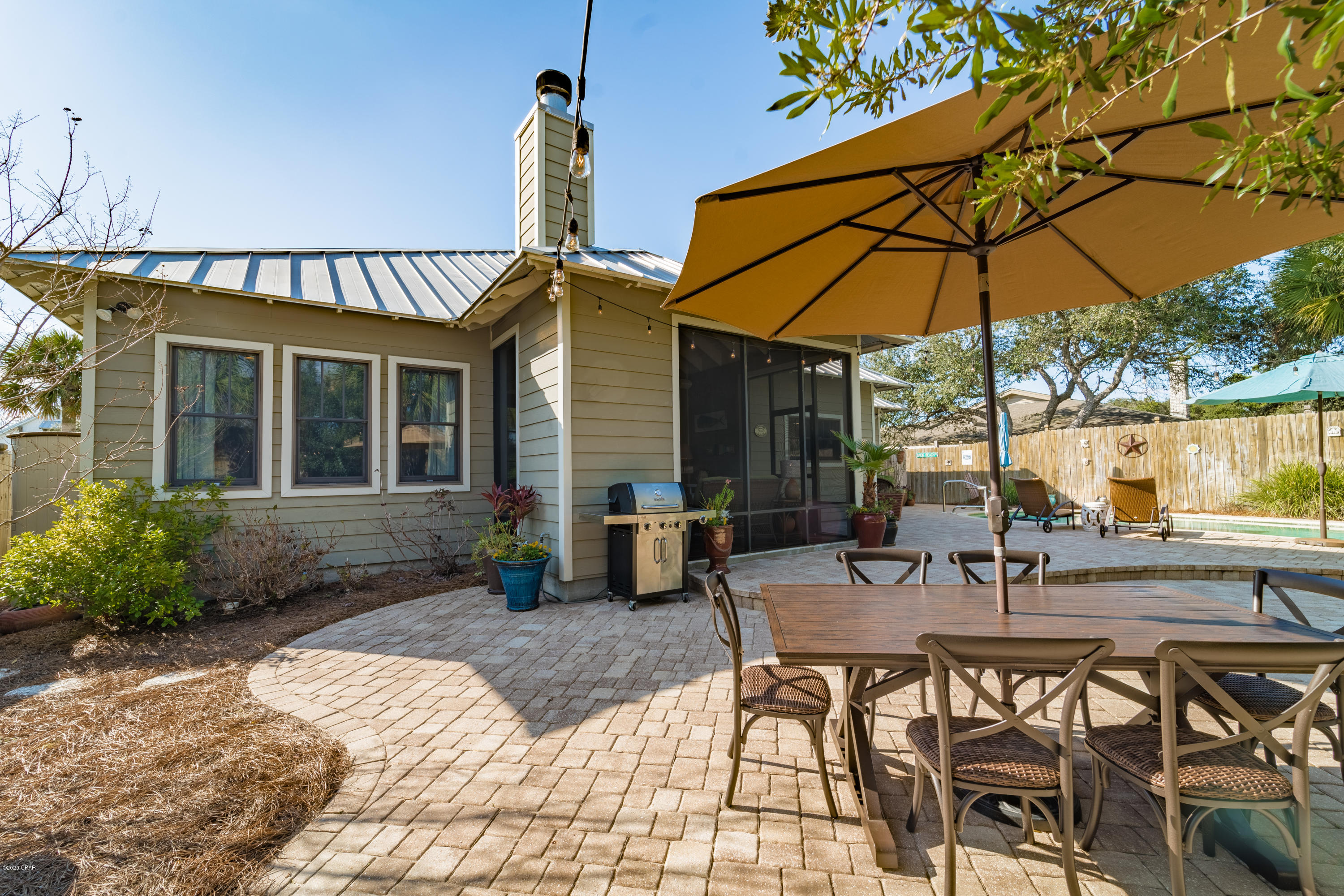 Santa Monica Beach - Residential