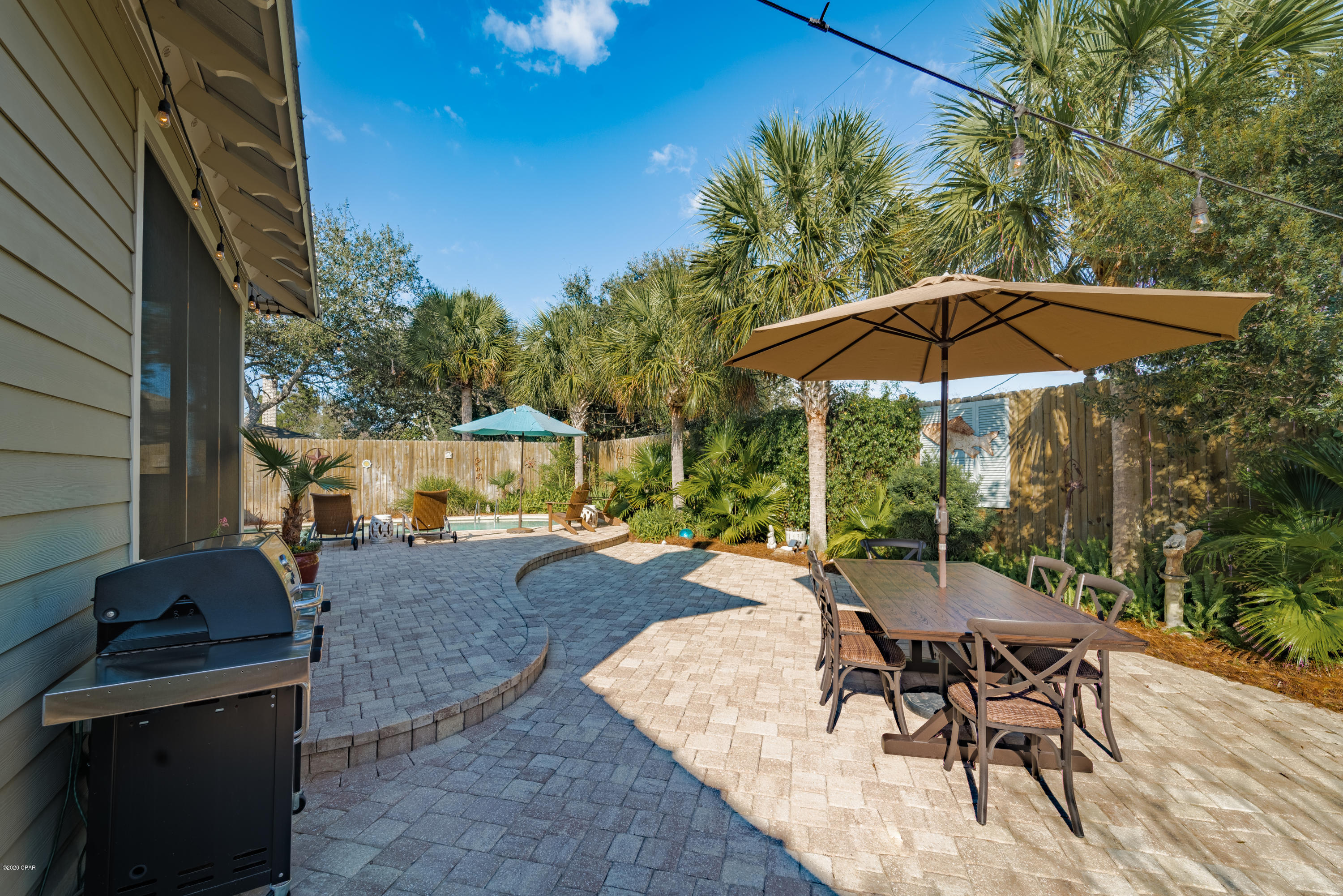 Santa Monica Beach - Residential