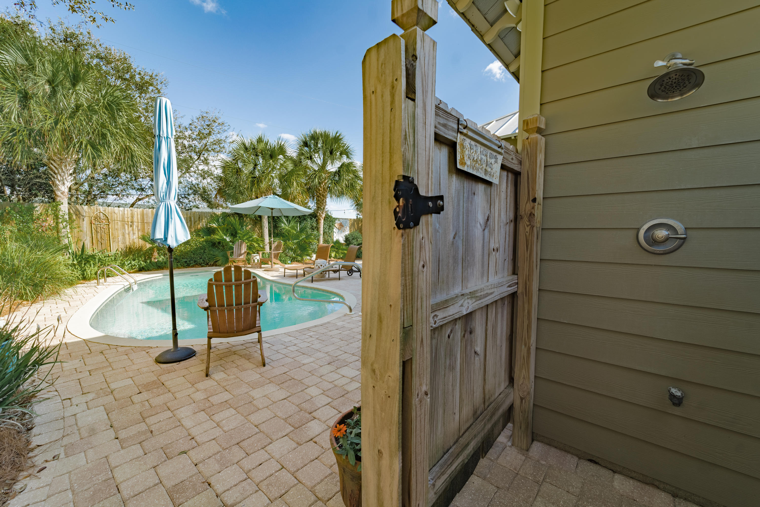 Santa Monica Beach - Residential