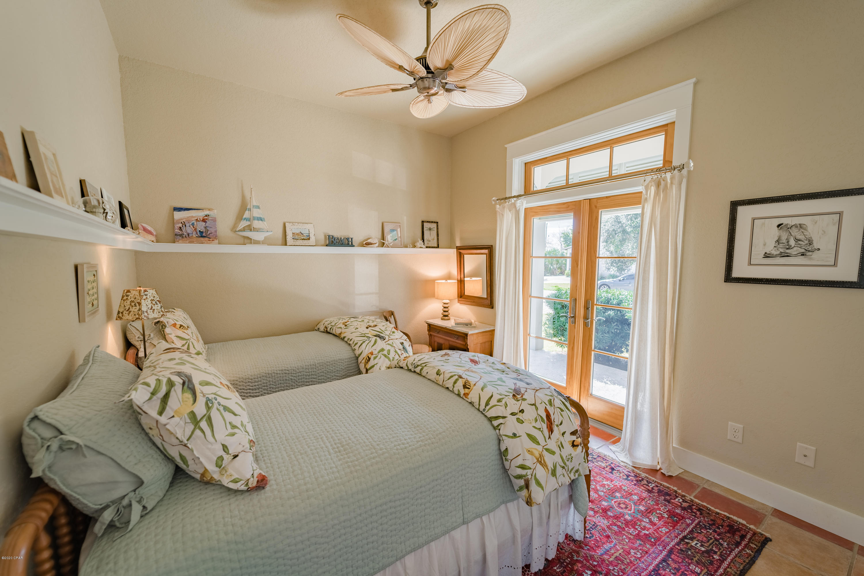 Santa Monica Beach - Residential