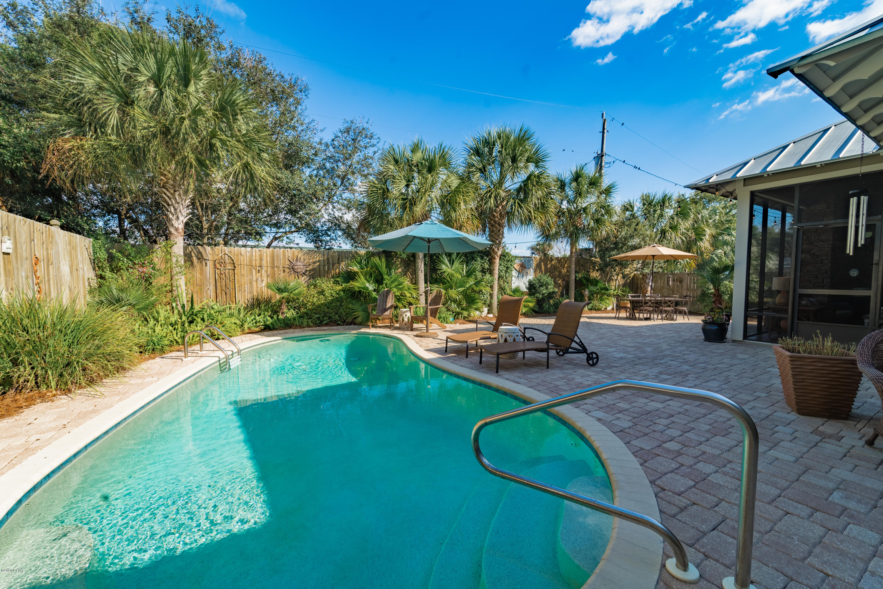 Santa Monica Beach - Residential