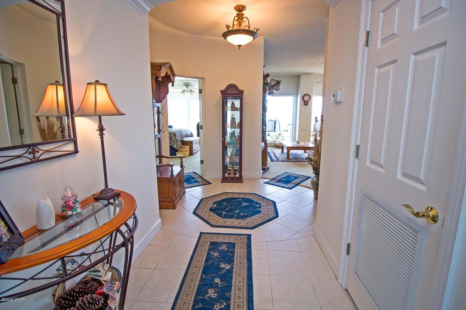 Marina Bay Condo - Residential