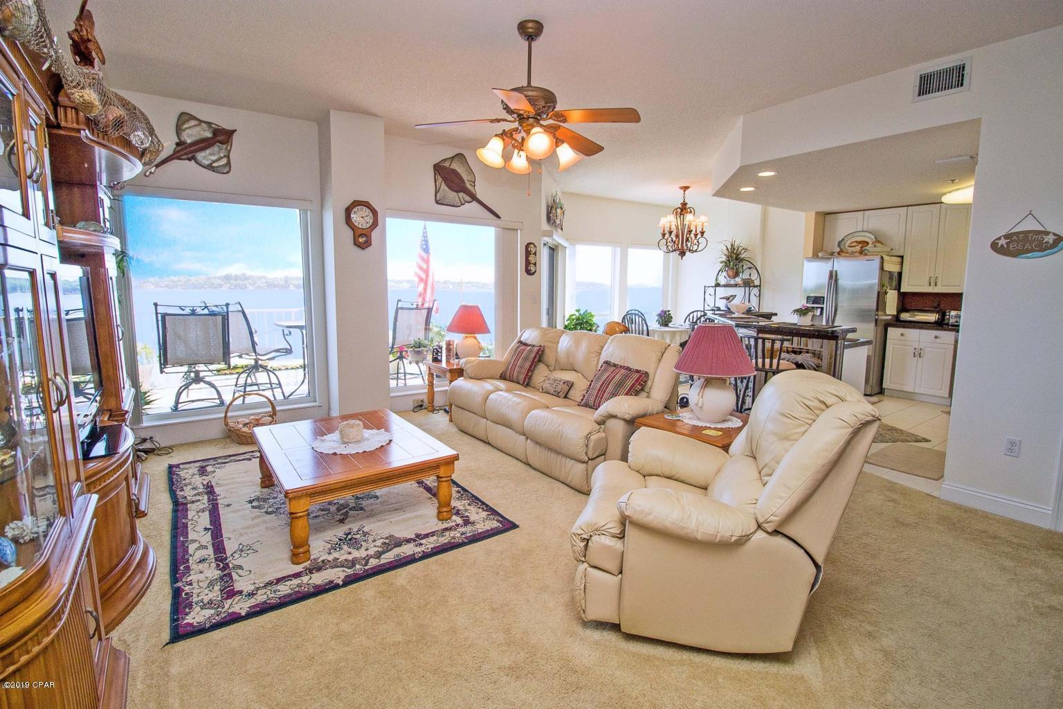 Marina Bay Condo - Residential