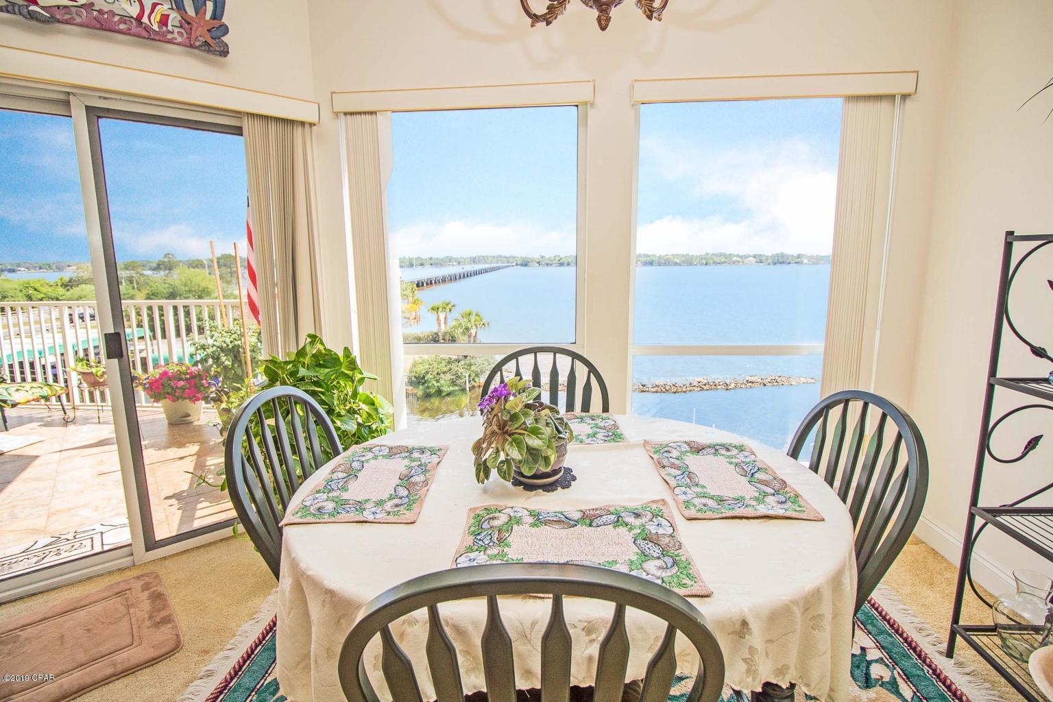 Marina Bay Condo - Residential