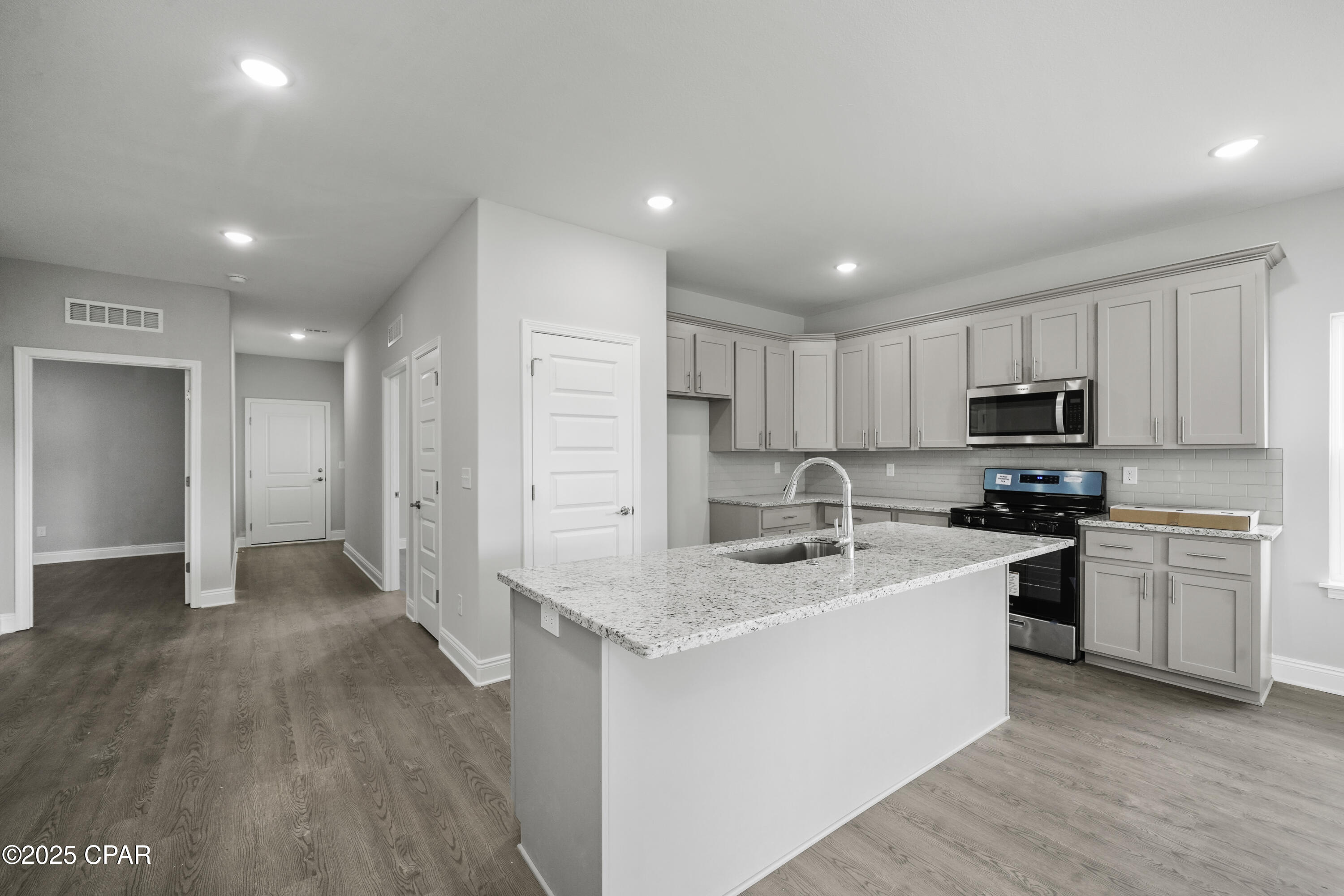 [No Recorded Subdiv] - Residential