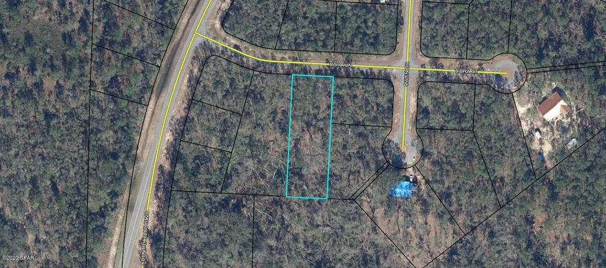 Rare sized lot almost 3/4 of an acre close to the golf course! Not many lots in Sunny Hills are this large! This is a great building lot. Sunny Hills is home to the county's first golf course and 26 lakes/ponds, including crystal clear Gap Pond and the well-known Boat Lake. There are 5 boat landings in the community for the fishermen. Deed restricted, but there is no HOA fee that applies. No mobile homes. Enjoy the slower pace of life this area has to offer and significantly lower taxes! Washington County is among the top five counties in the state of Florida that have the lowest property taxes. Buyer to pay doc stamps on the deed, owner's title policy, and closing fee.