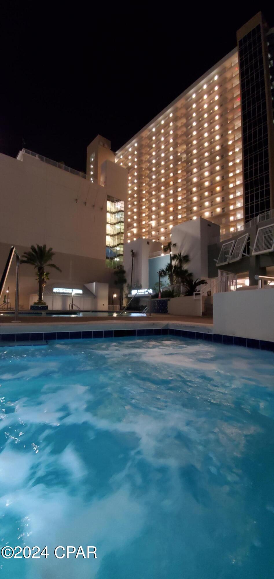 Laketown Wharf - Residential