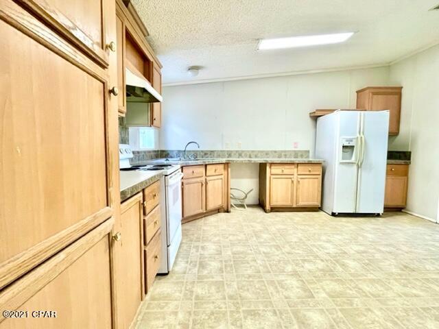 Moon Court - Residential