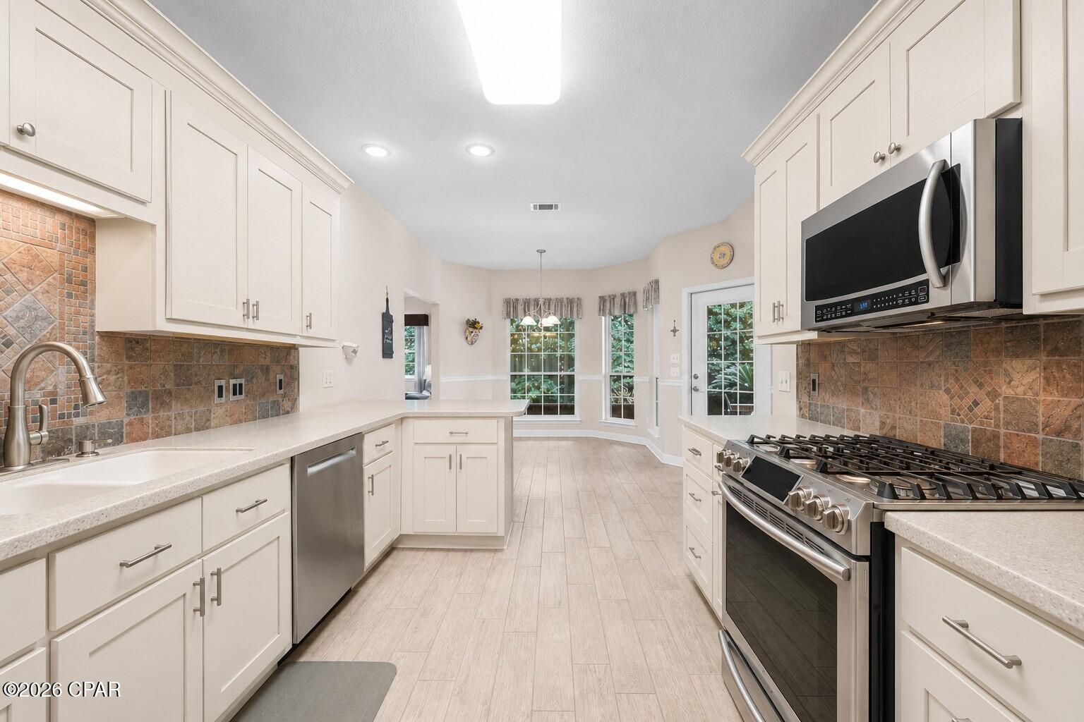 Country Club Harbour Estates - Residential