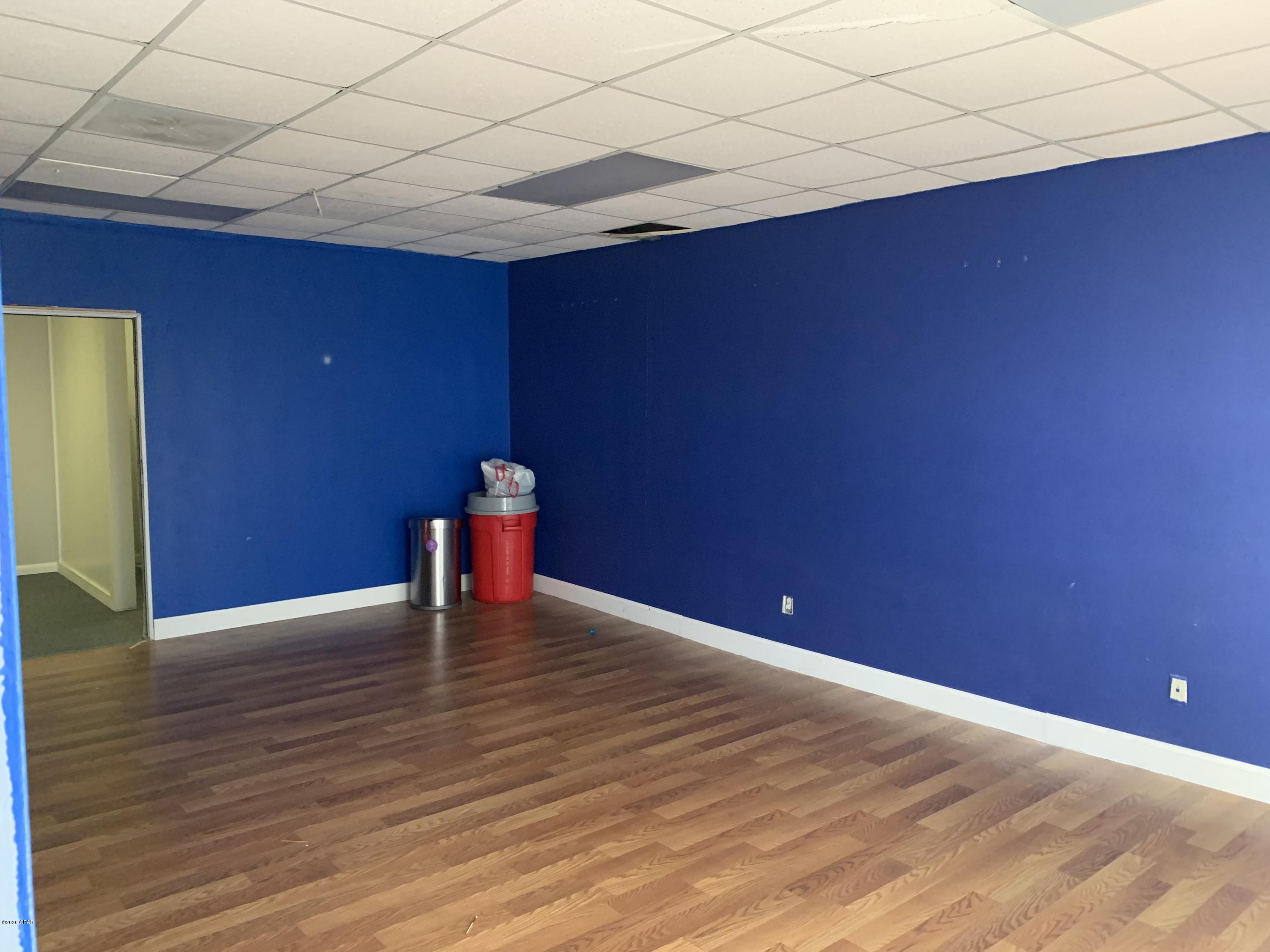 Promenade Shopping Mall - Commercial Lease