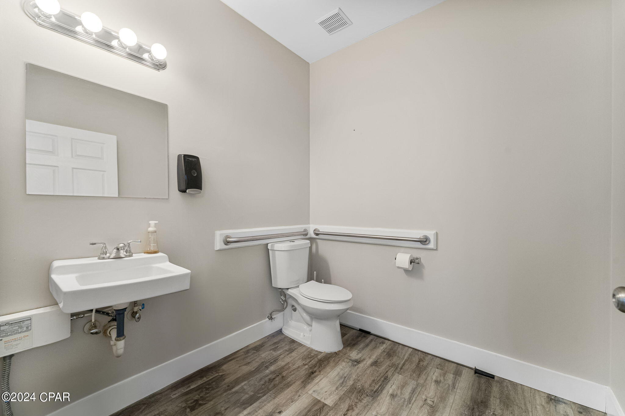 Crescent Beach Unit 1 - Commercial Sale