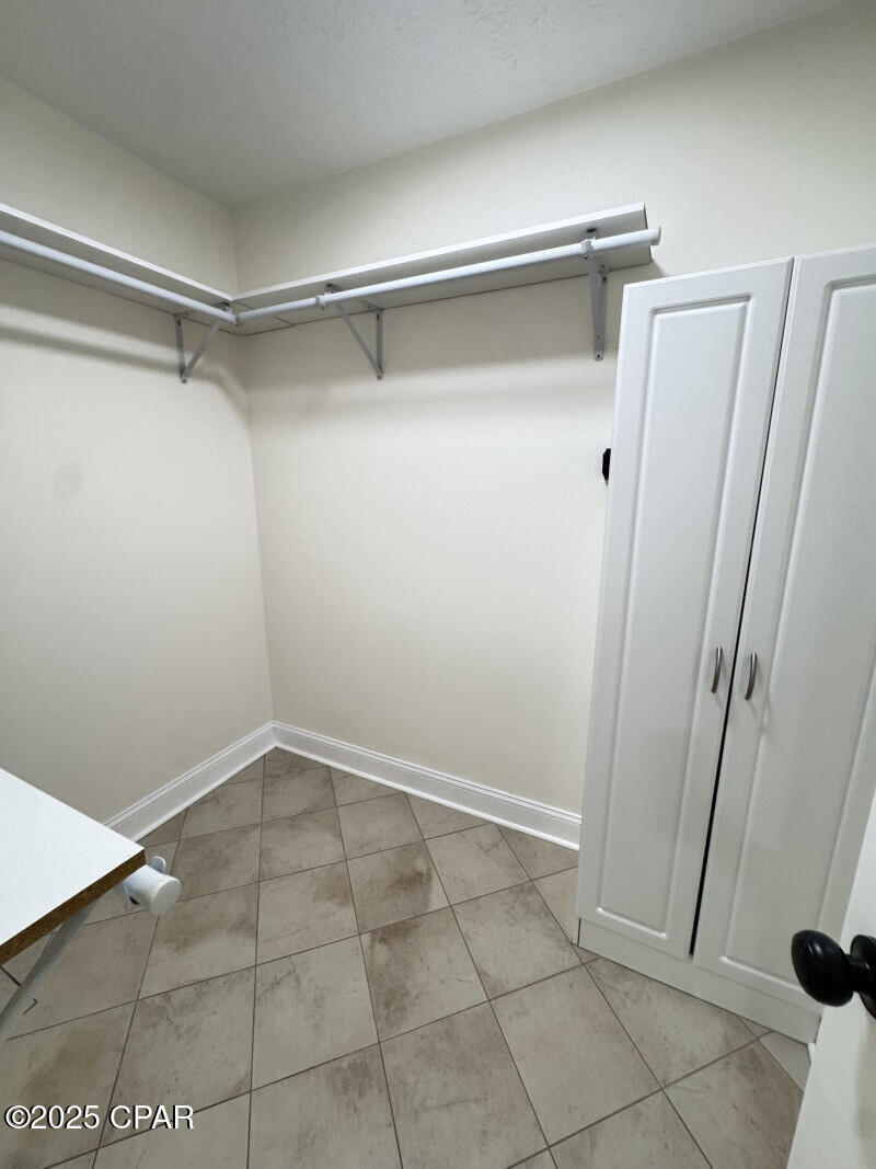 North Lagoon Oaks 6th Add - Residential