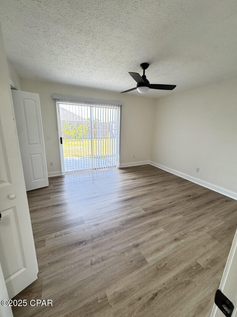 North Lagoon Oaks 6th Add - Residential