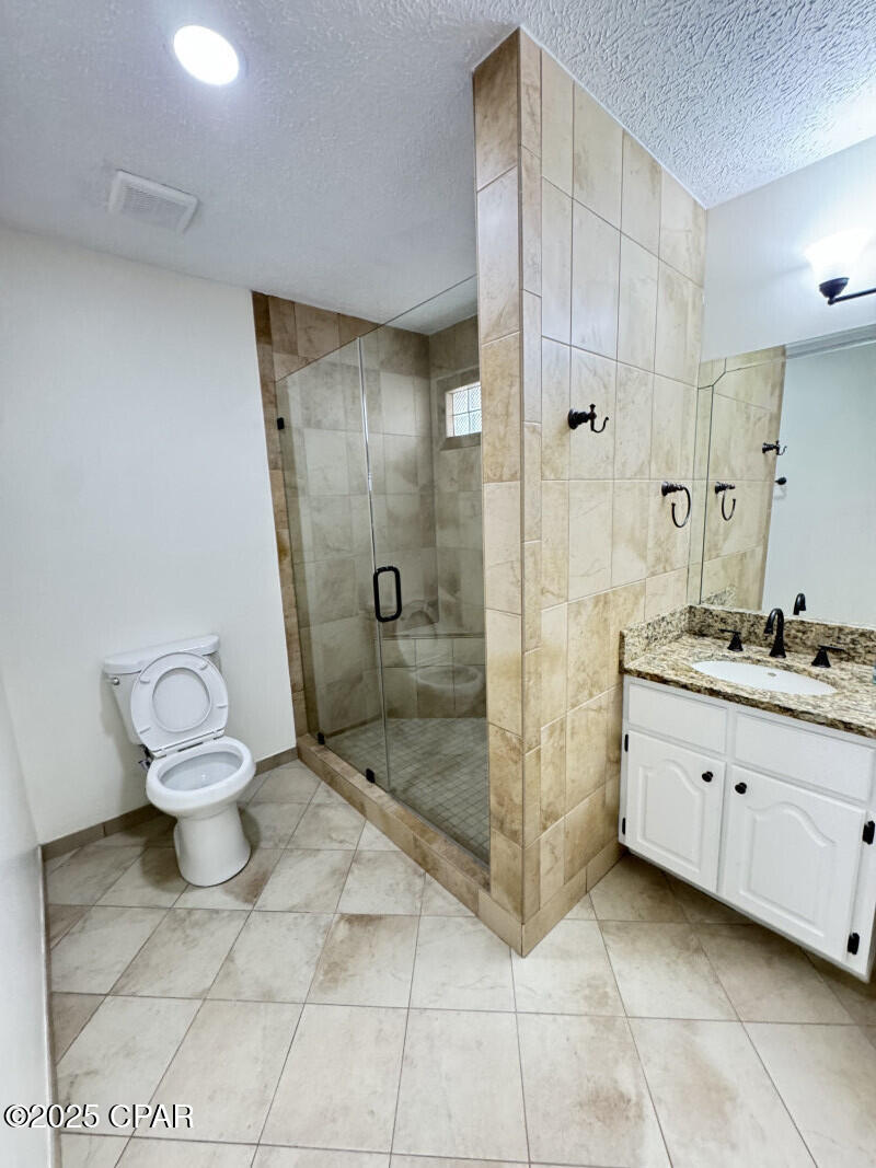 North Lagoon Oaks 6th Add - Residential