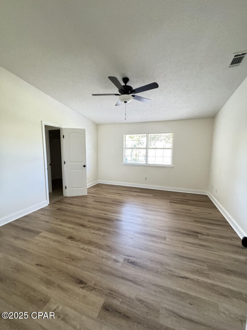 North Lagoon Oaks 6th Add - Residential