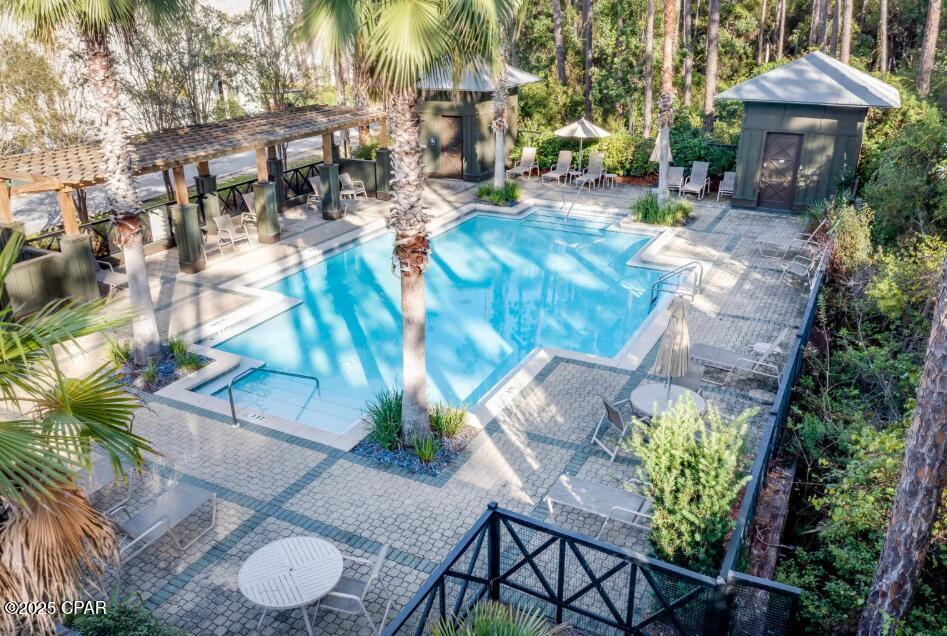 Treetop - Residential