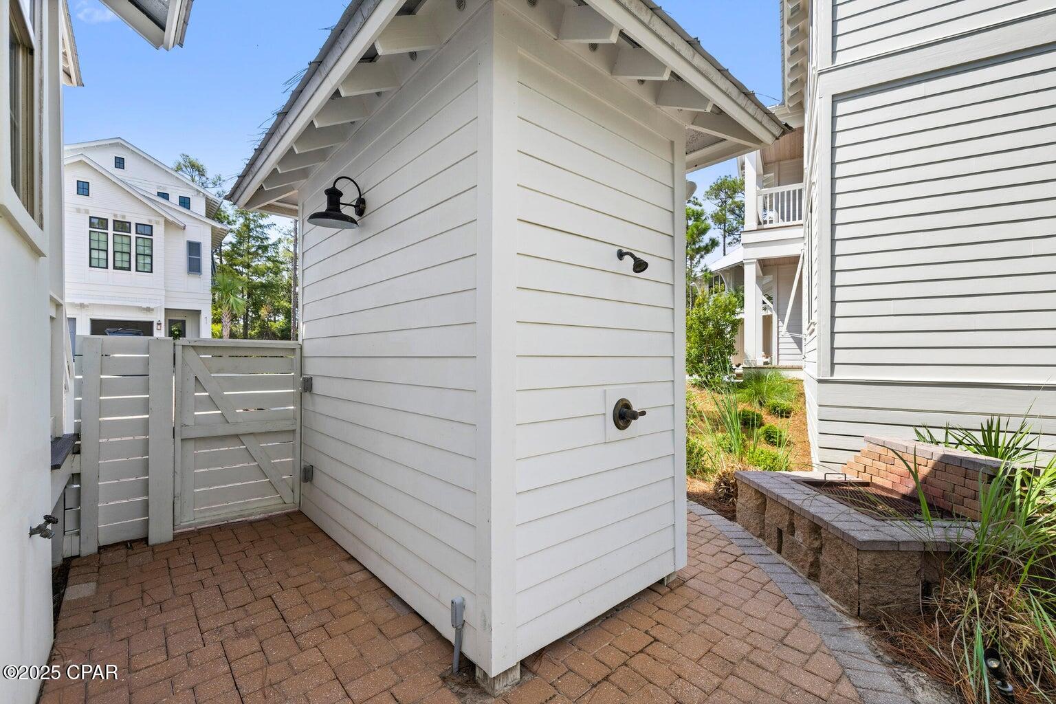 Treetop - Residential