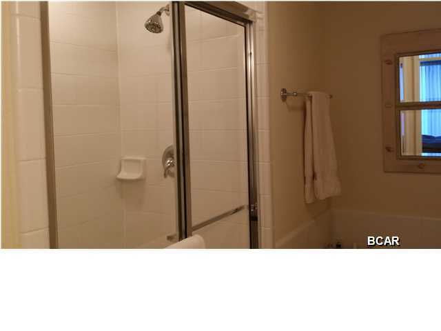 Hibiscus By The Bay - Residential