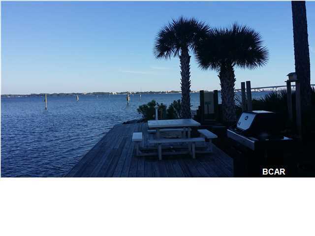 Hibiscus By The Bay - Residential