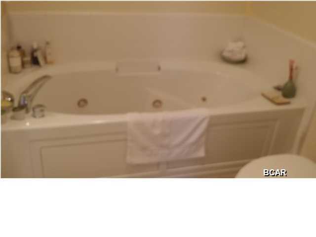 Hibiscus By The Bay - Residential