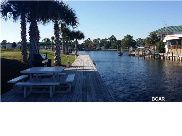 Hibiscus By The Bay - Residential