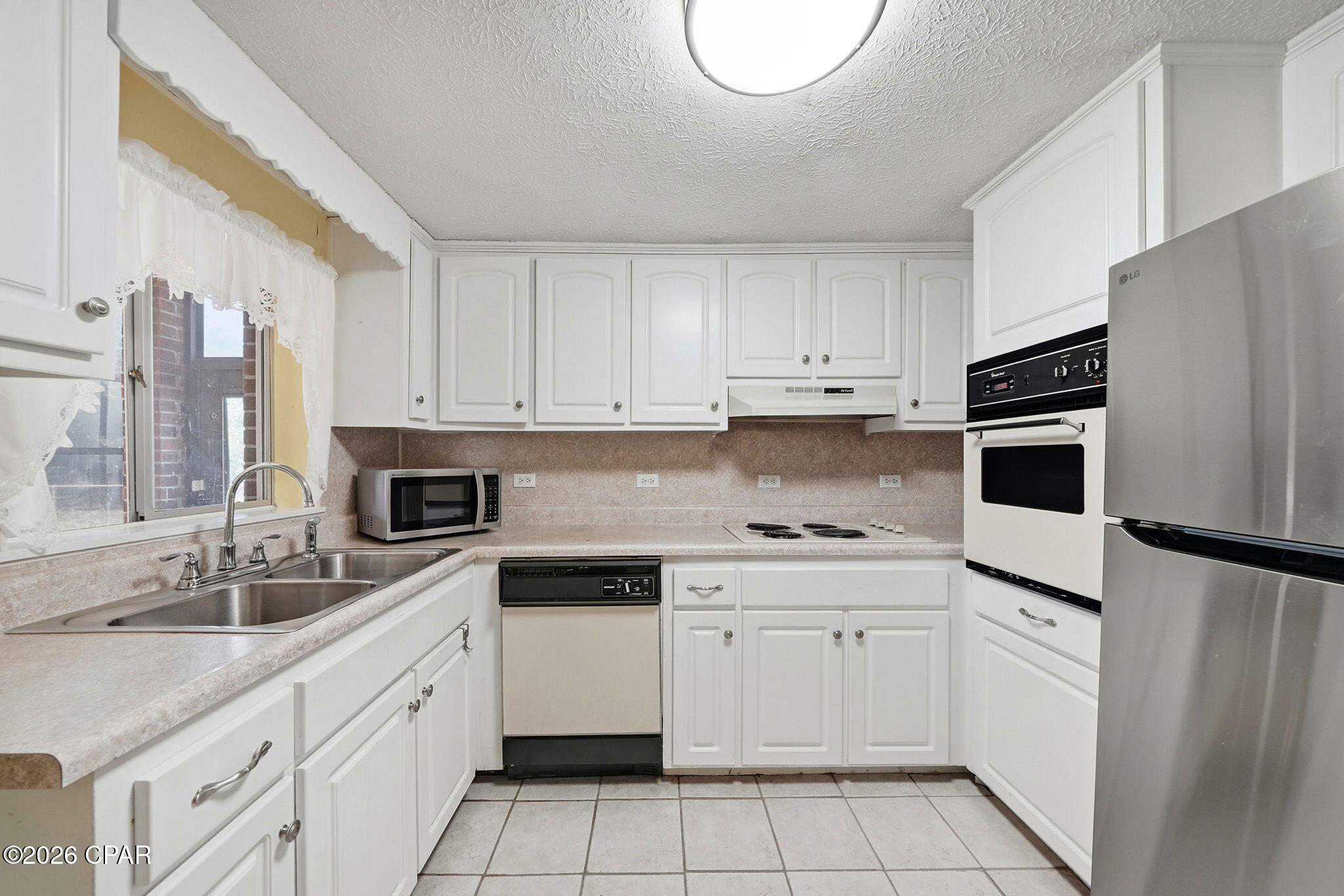 Black Oak Ridge - Residential