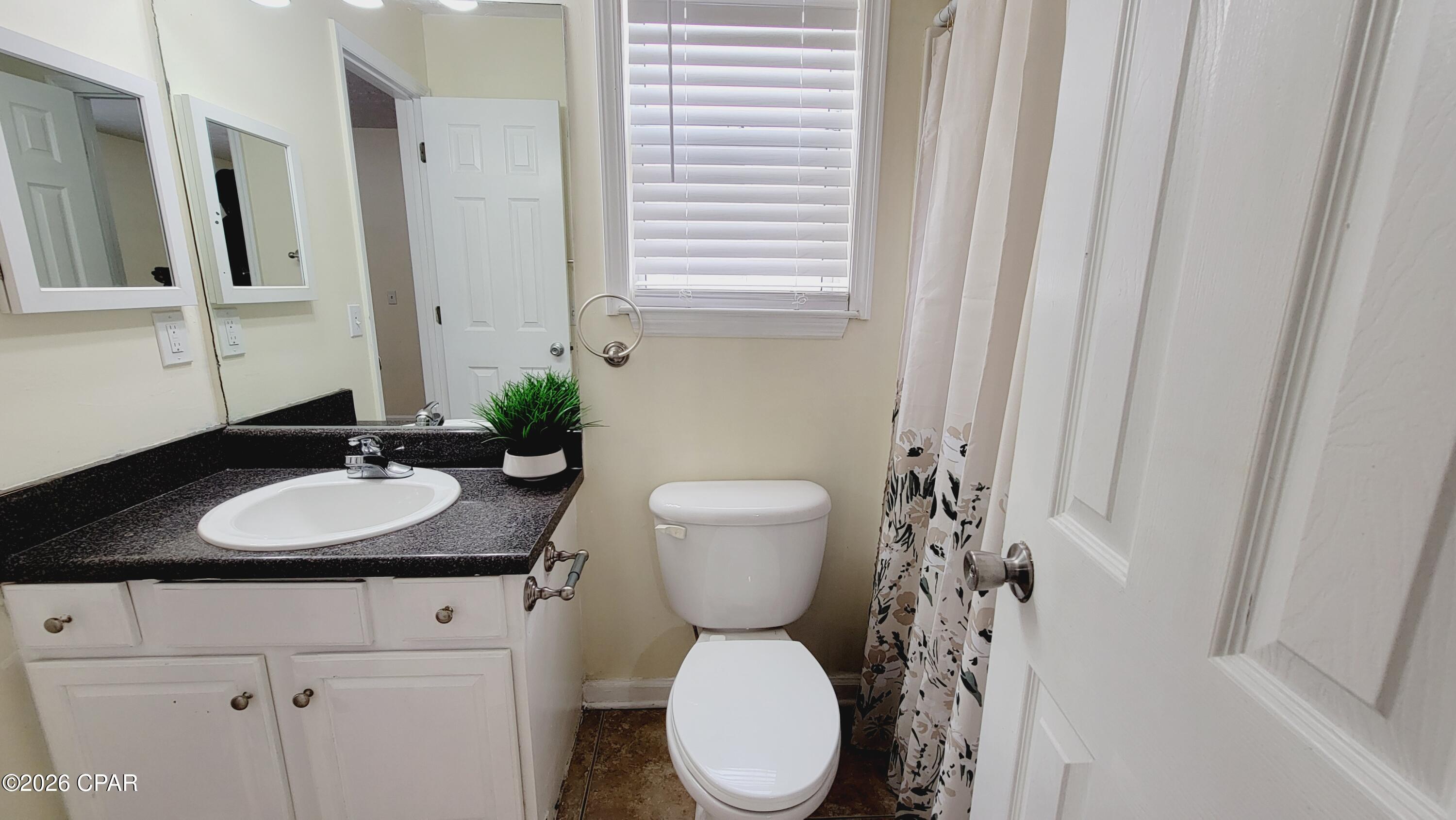 Palm Cove Phase III - Residential Lease