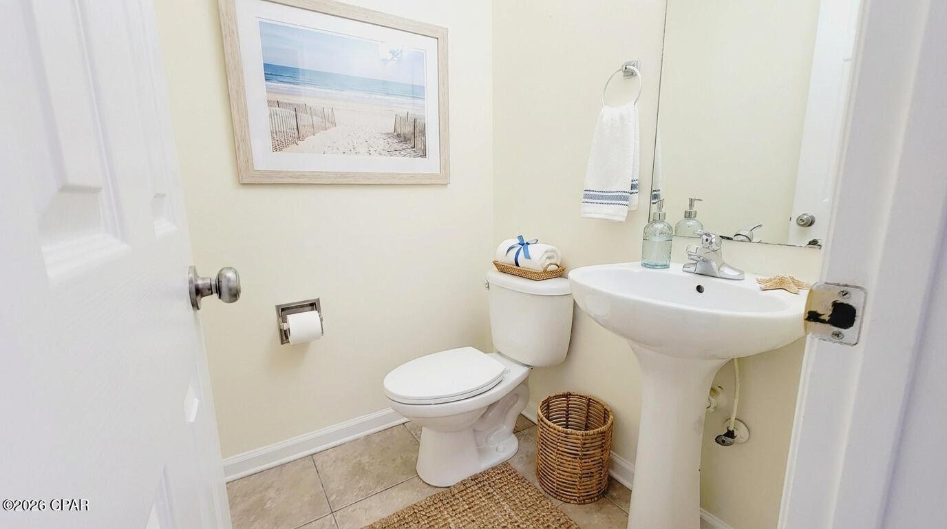 Palm Cove Phase III - Residential Lease