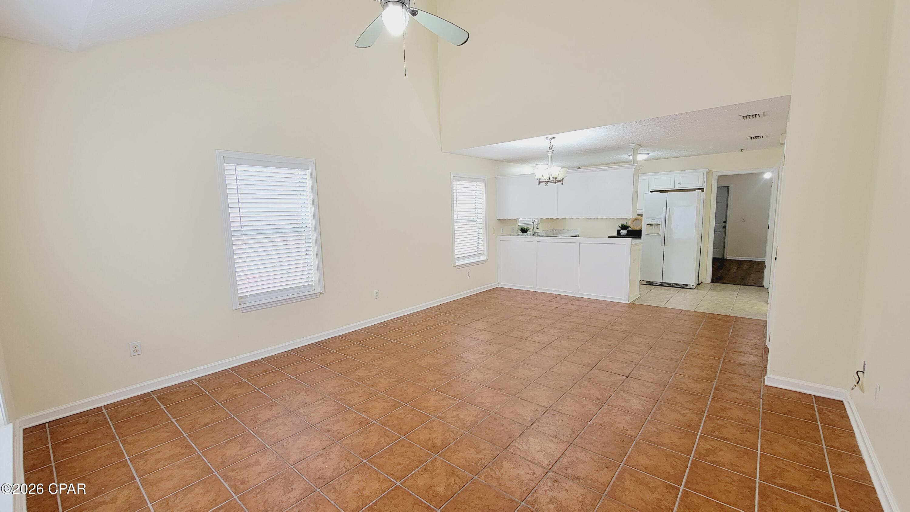 Palm Cove Phase III - Residential Lease