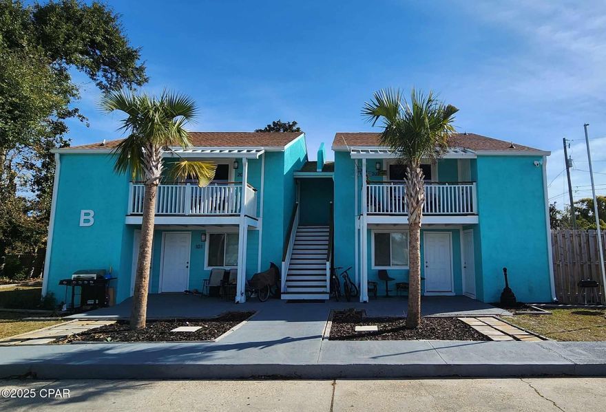 Move in special, $250 off your Second months rent. If approved the application fee of $49 will be waved. Welcome to your new home! This charming 2-bedroom, 1-bathroom apartment offers a perfect blend of comfort and convenience. Nestled in a friendly community, this apartment is ideal for those seeking a cozy and functional living space. As you enter, you'll be greeted by a spacious living area that boasts natural light, creating an inviting atmosphere for relaxation or entertaining guests. The well-appointed kitchen features ample cabinetry and counter space, making meal preparation a breeze. Both bedrooms are generously sized, offering plenty of room for rest and personalization. The bathroom is conveniently located and provides all the essentials for your daily routine. One of the standout features of this apartment is the in-unit washer and dryer hookups, allowing you to enjoy the convenience of doing laundry on your own schedule from the comfort of your home. Residents will also appreciate the ample closet space throughout the apartment, perfect for organizing your belongings. Located in a vibrant neighborhood, you'll have easy access to a variety of shops, dining options, Boat ramps, parks and public transportation. Enjoy the best of both worlds - a quiet, comfortable home with exciting city life just minutes away. Don't miss out on this fantastic opportunity to make this apartment your own. Schedule a tour today and experience all that this lovely space has to offer!