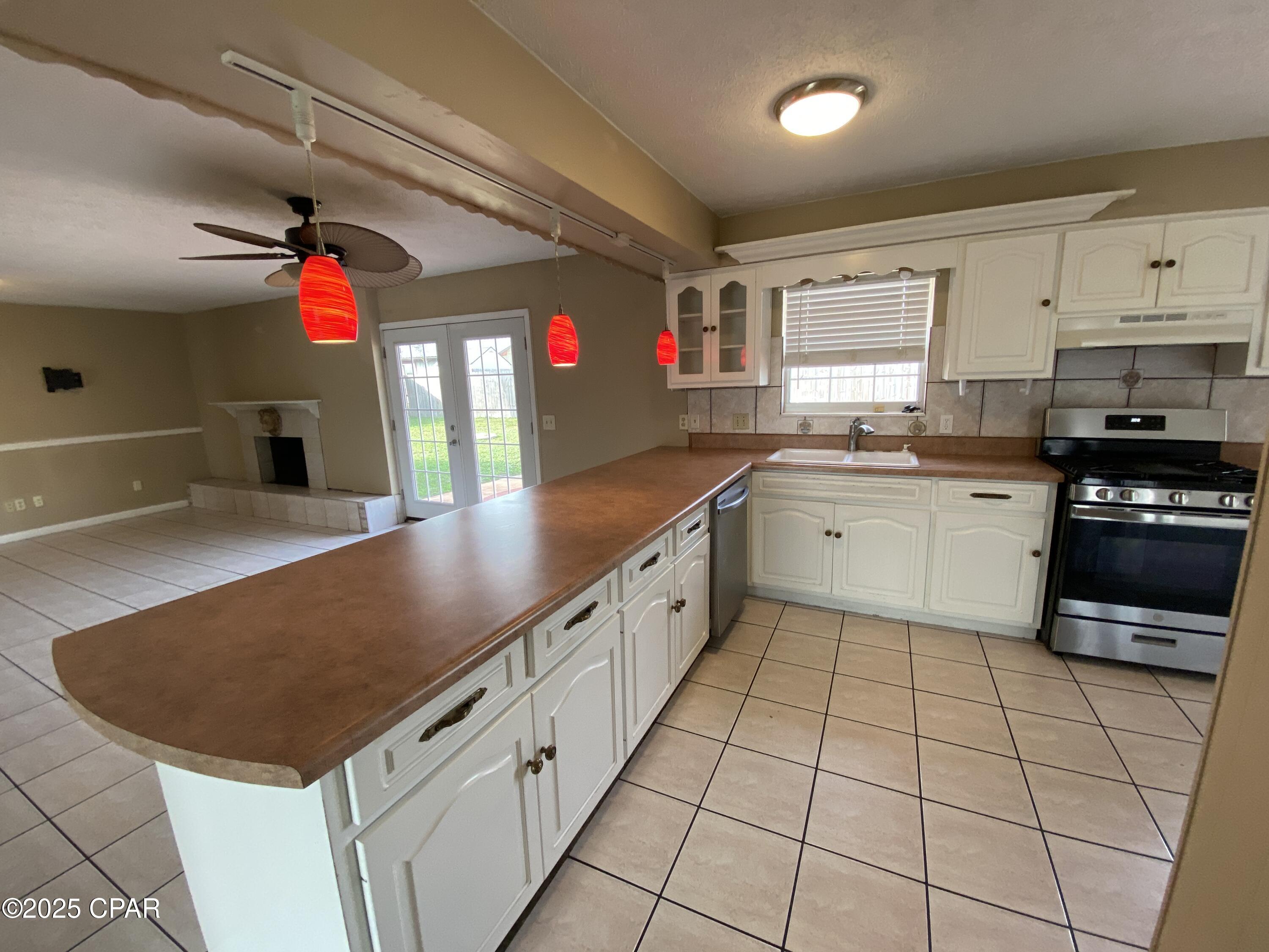 [No Recorded Subdiv] - Residential Lease