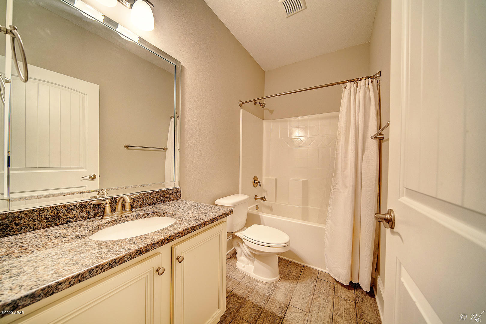 Village Of Mill Bayou/Shoreline Village Ph 1A - Residential