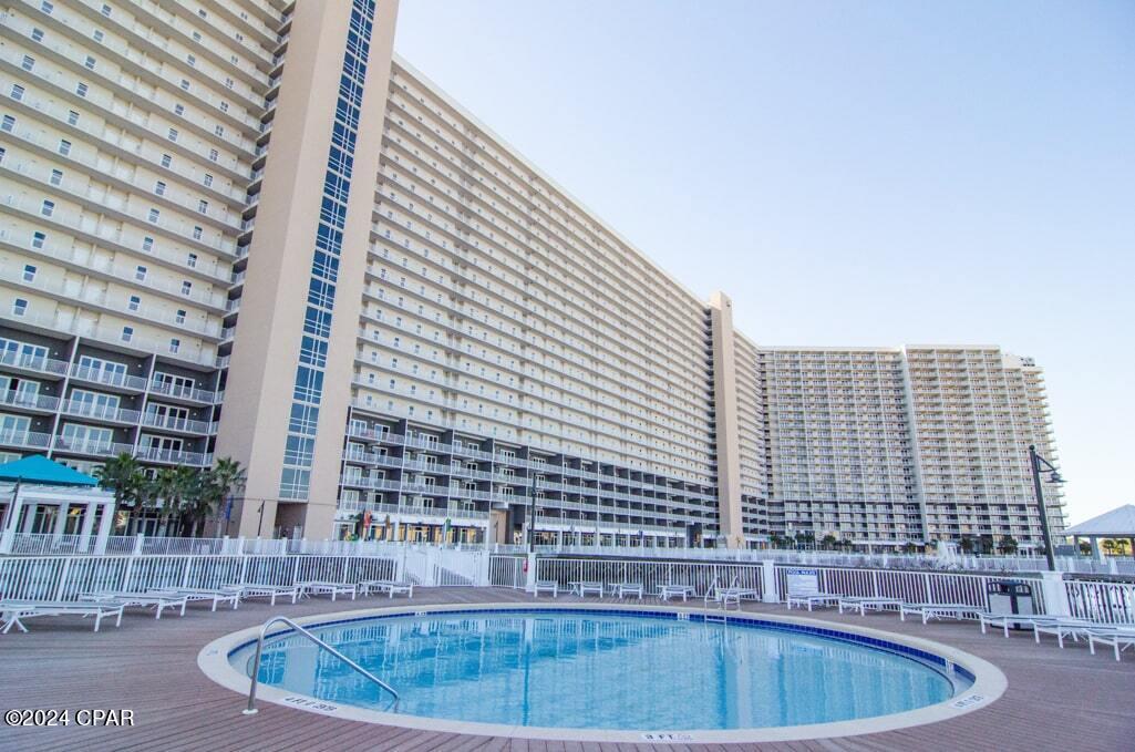 Laketown Wharf - Residential