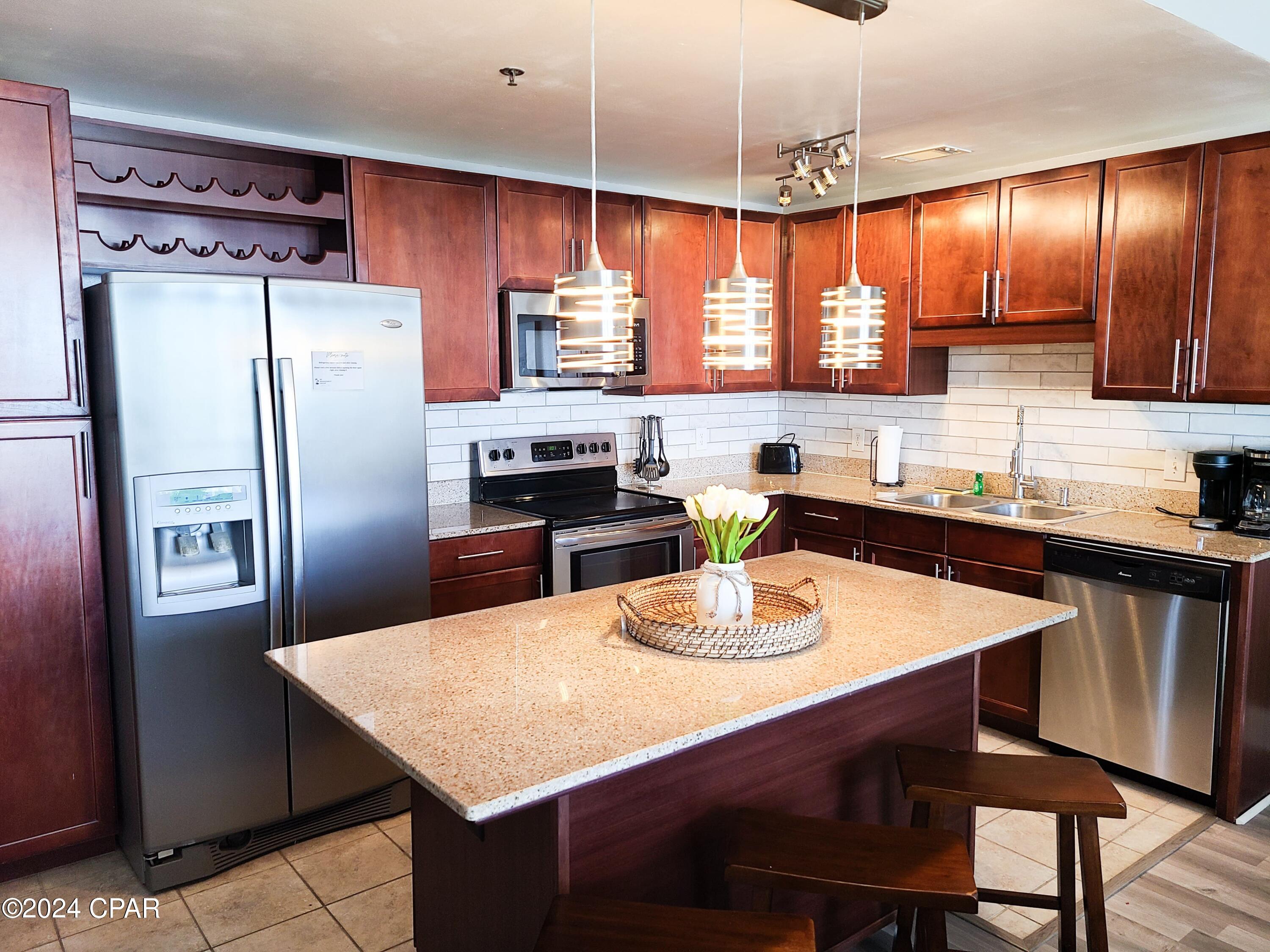 Laketown Wharf - Residential