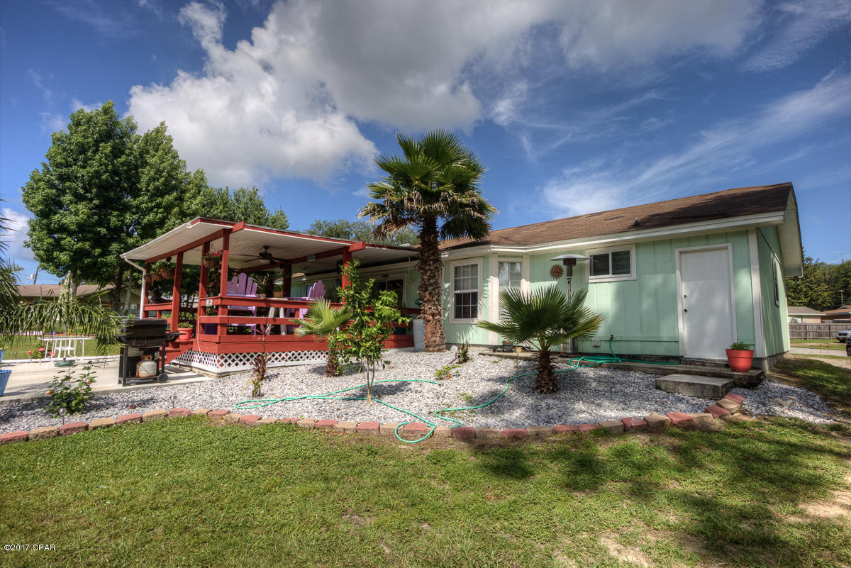 Towne & Country Lake Estates - Residential