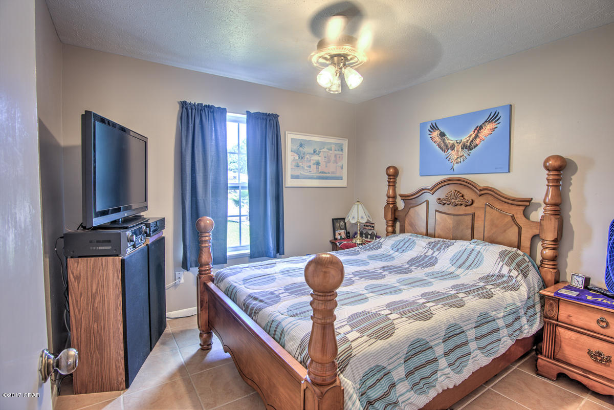 Towne & Country Lake Estates - Residential