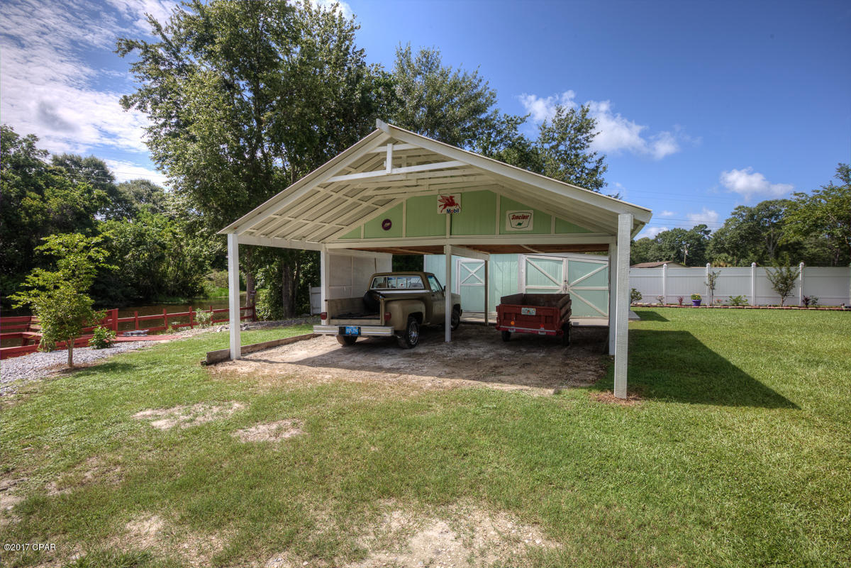 Towne & Country Lake Estates - Residential