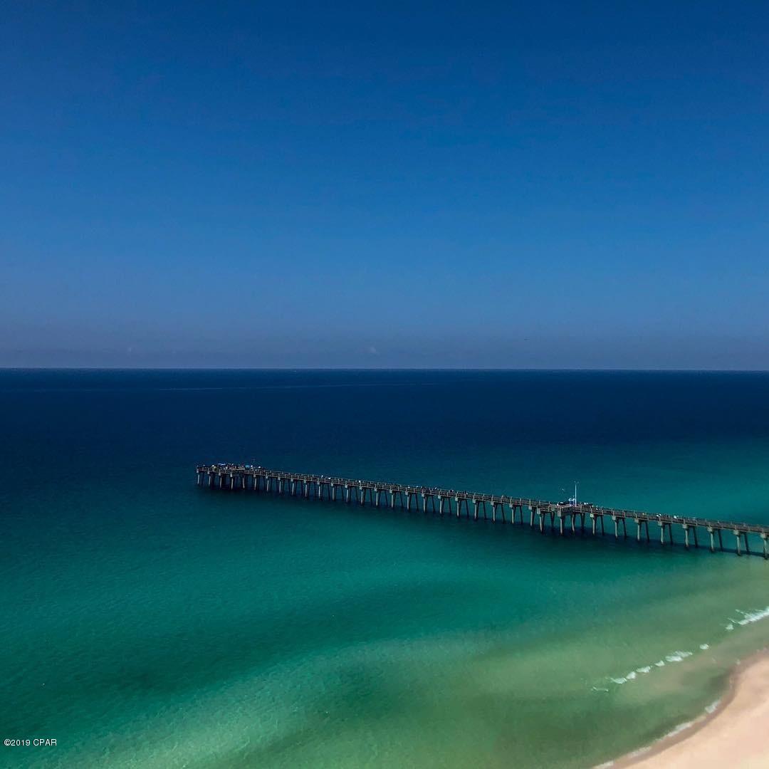 Calypso Towers III - Residential