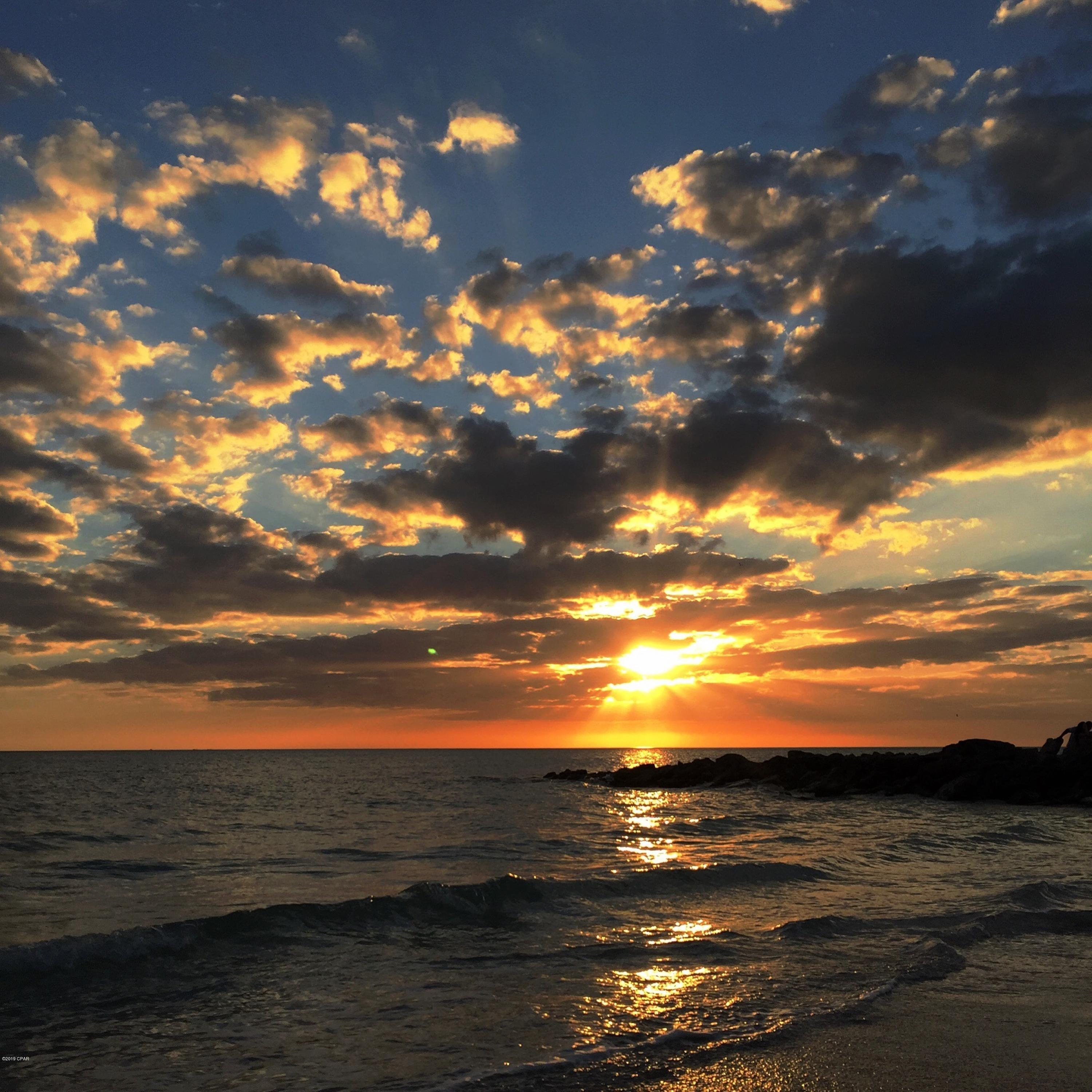 Calypso Towers III - Residential